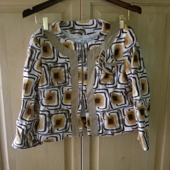 Jacket - Picture 1 of 2